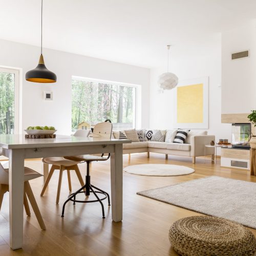 Désencombrer pour mieux vendre : l’art du home staging